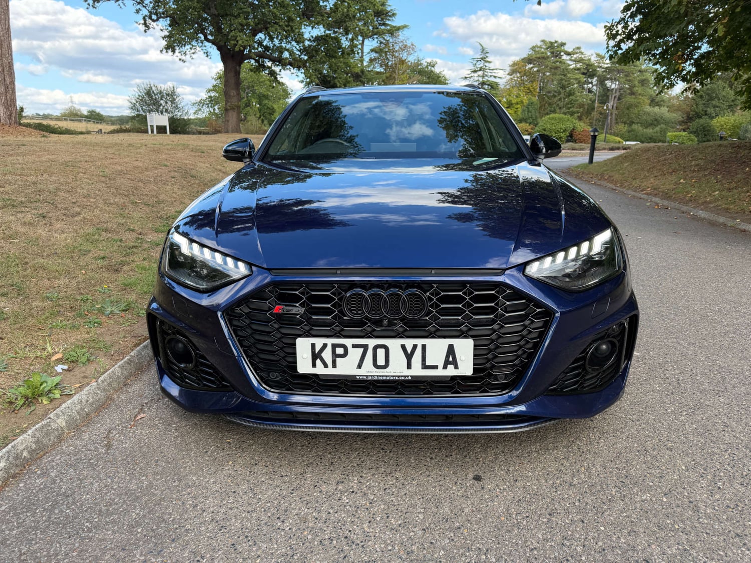 Audi RS4 Avant Leatherhead