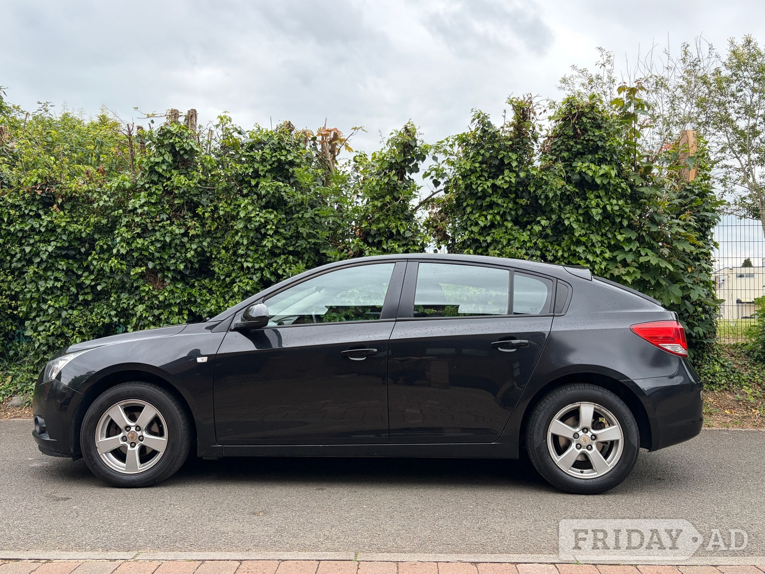 [ berth ]Chevrolet Cruze