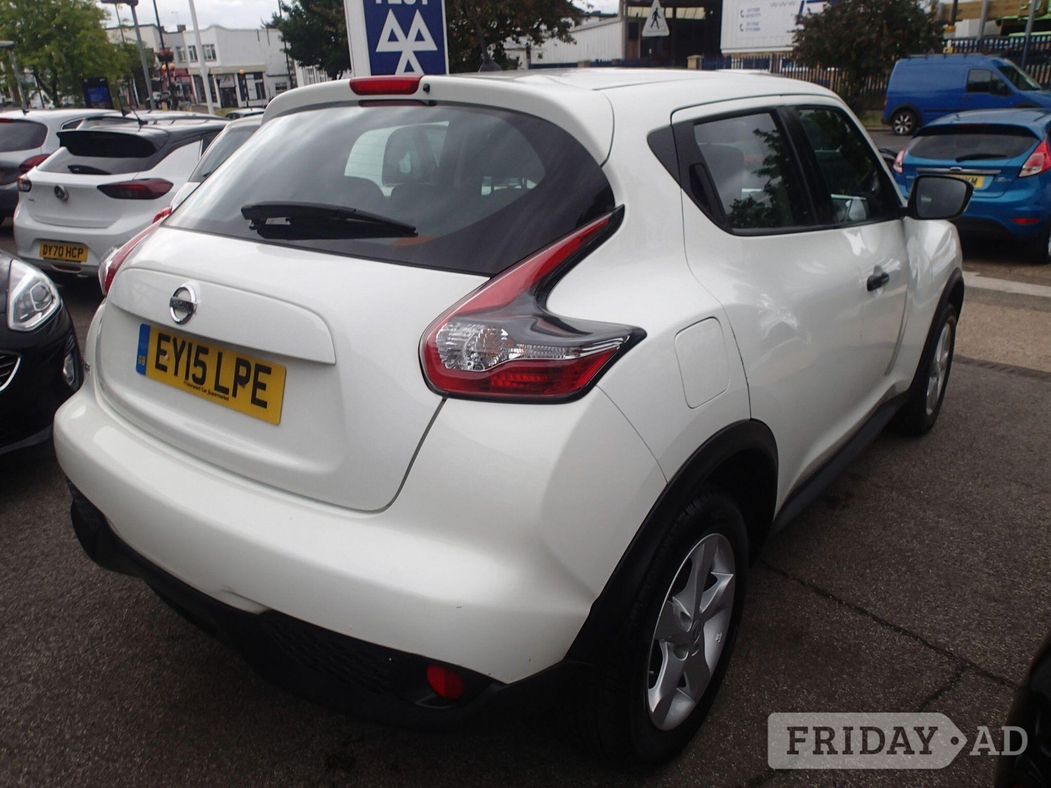 Nissan Juke 2015 - Cars in Leigh-On-Sea