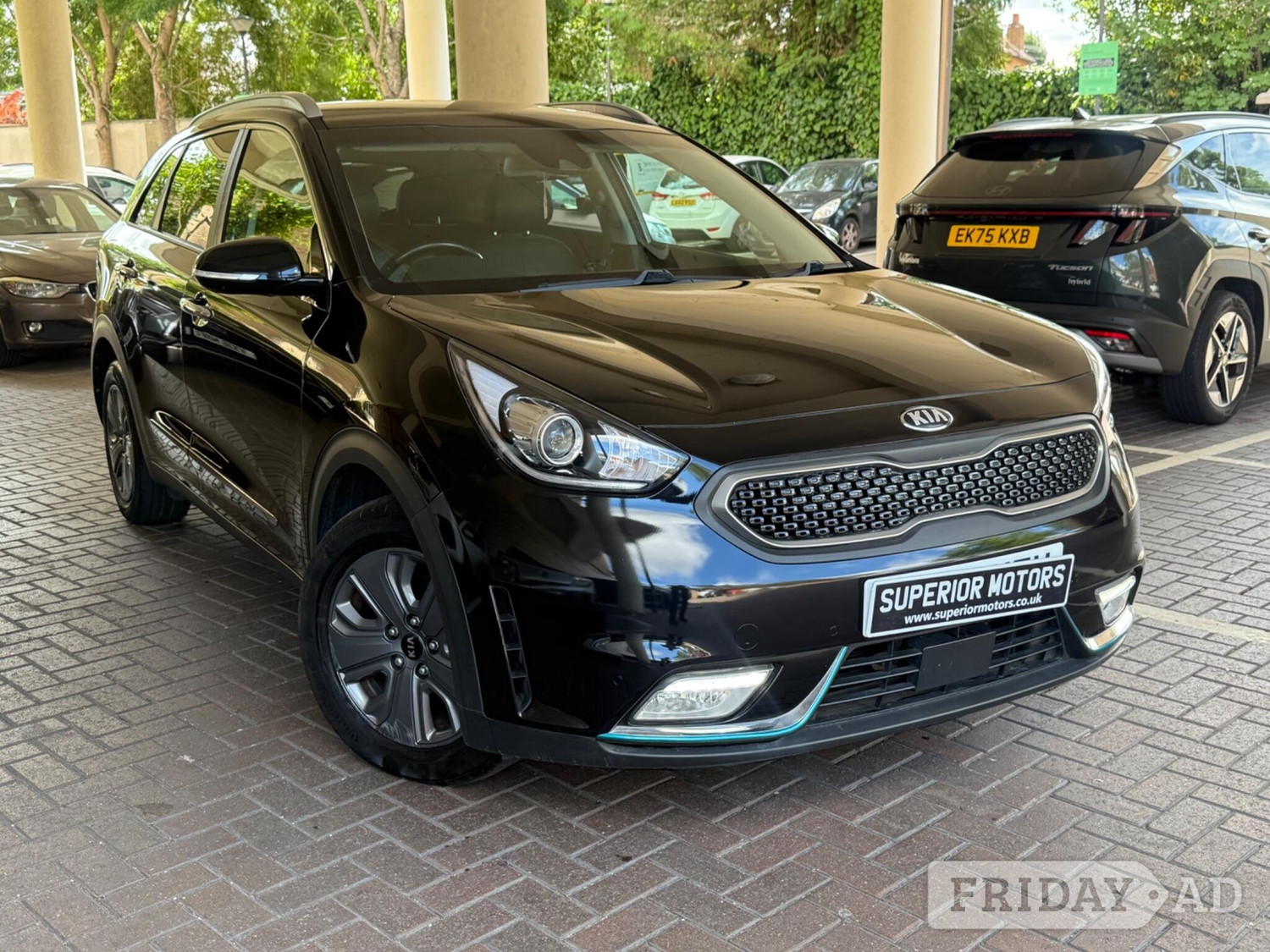 Kia Niro 2017 in Staines