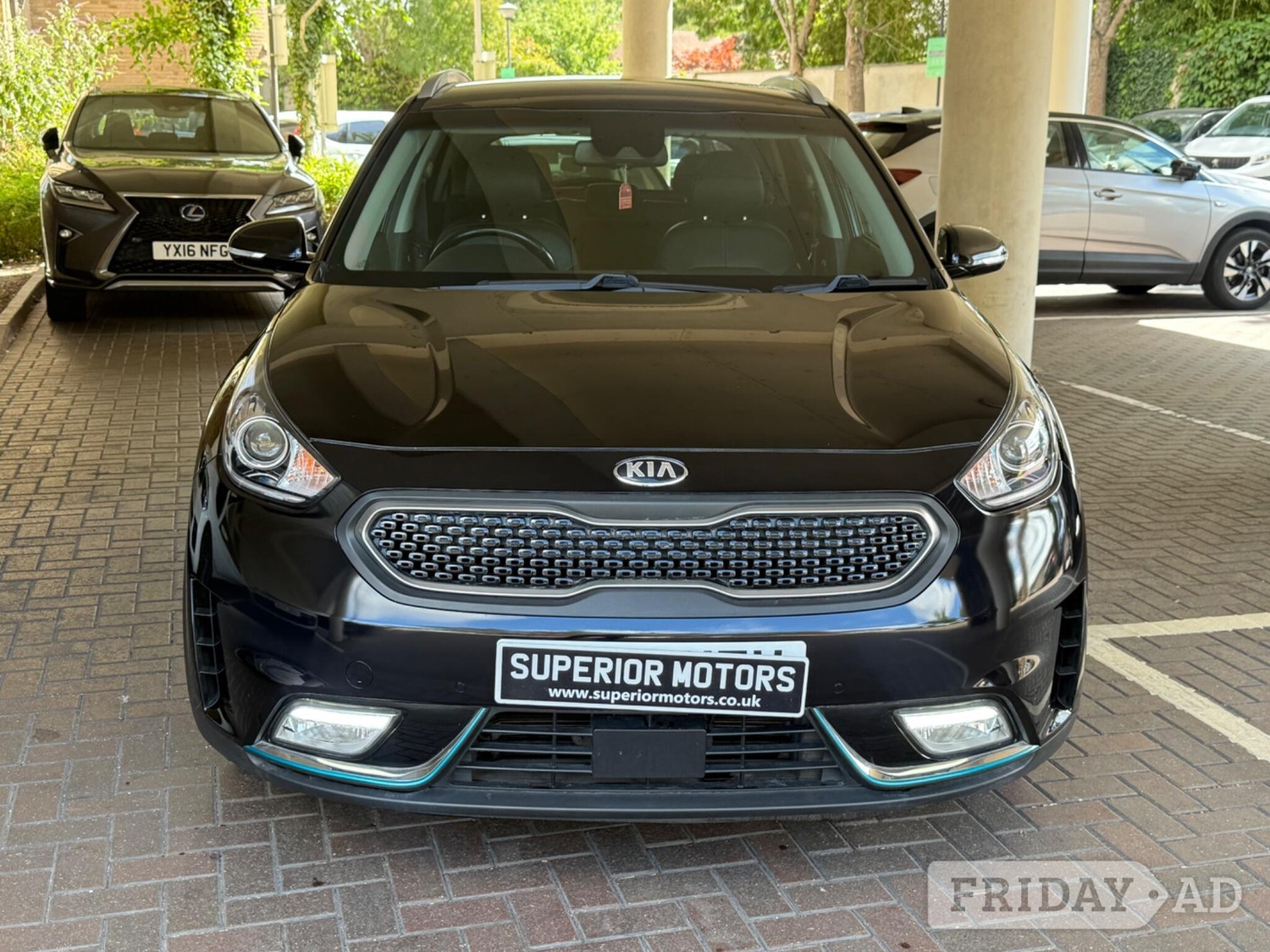 Kia Niro Staines
