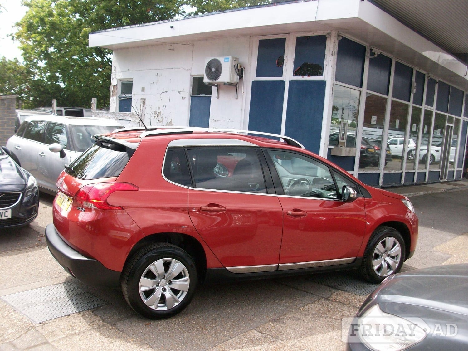 Peugeot 2008 2016 - Cars