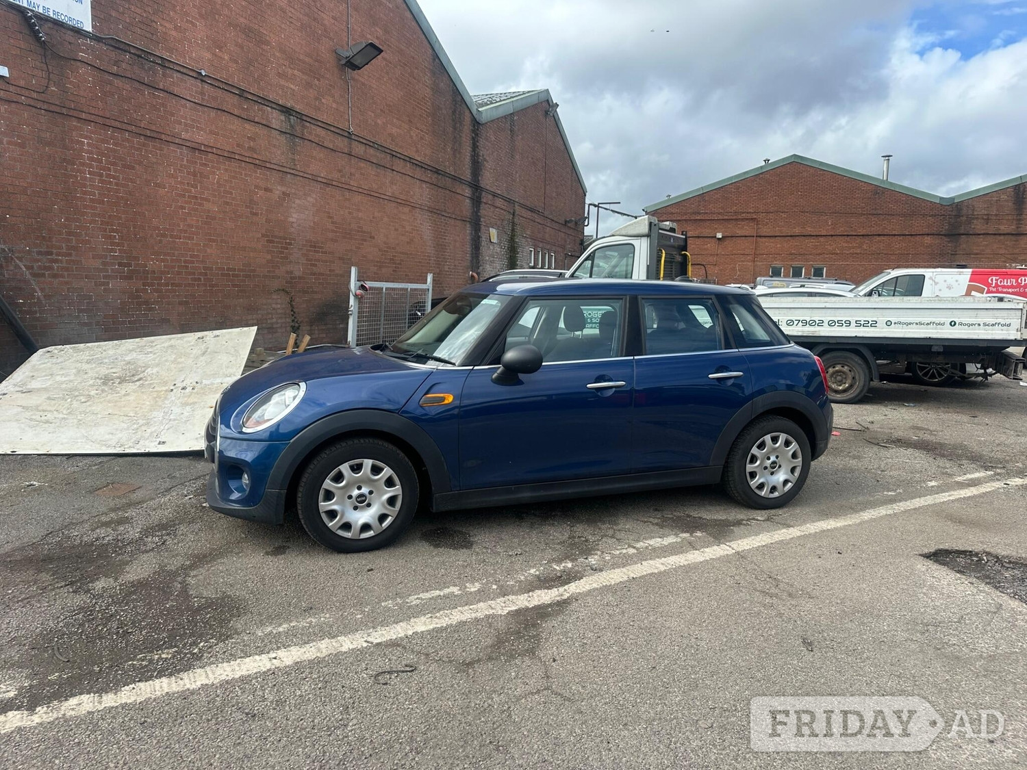 [ berth ]Mini Hatch