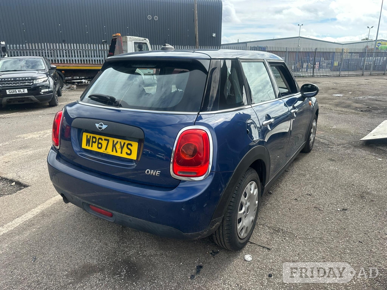 Mini Hatch 2017 - Cars