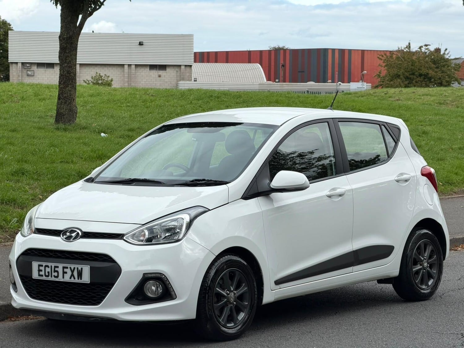 Hyundai i10 2015 - Cars in Birmingham