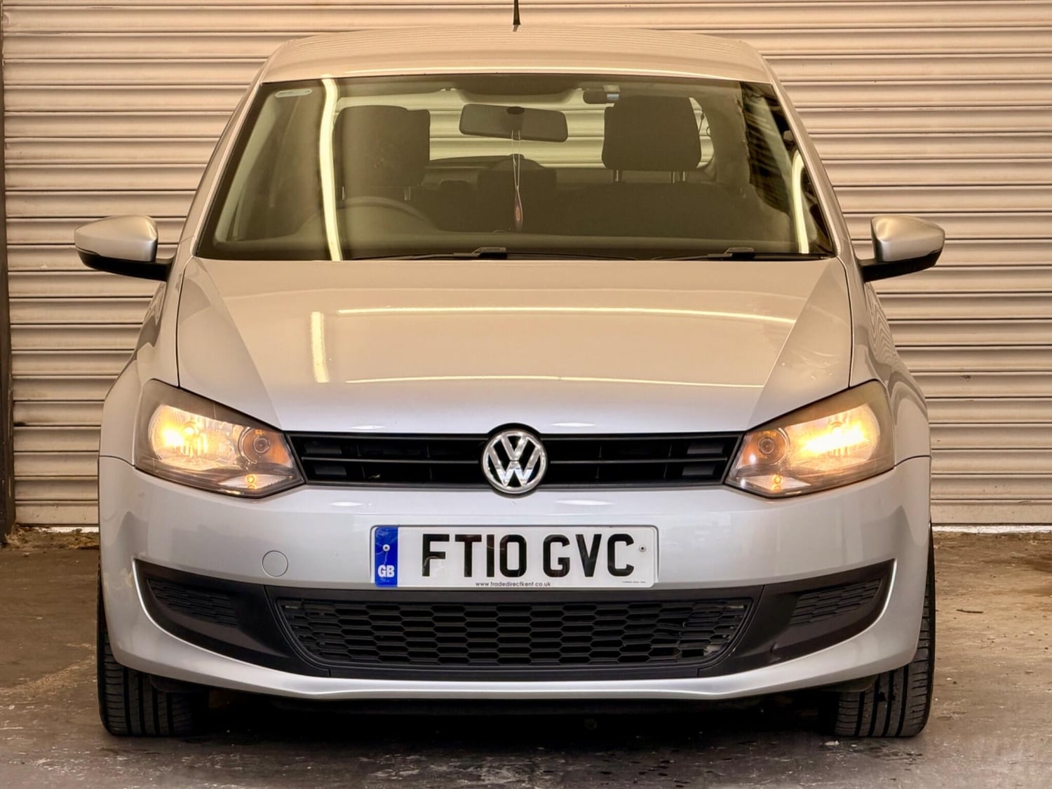 Volkswagen Polo 2010 - Cars
