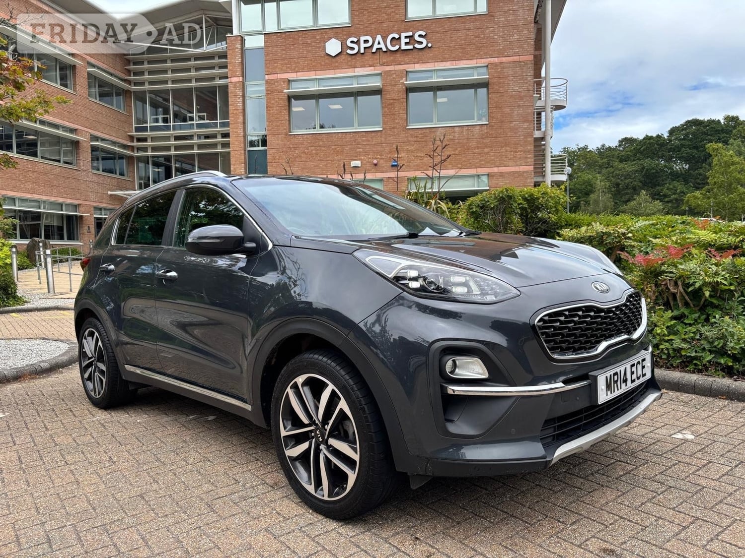 [ berth ]Kia Sportage