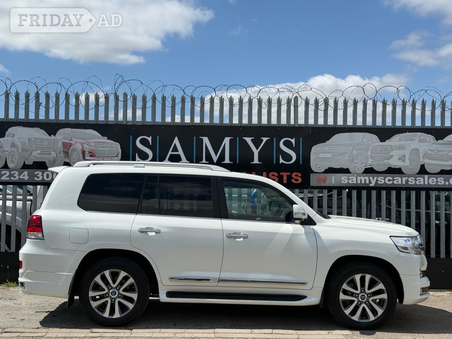 [ berth ]Toyota Land Cruiser
