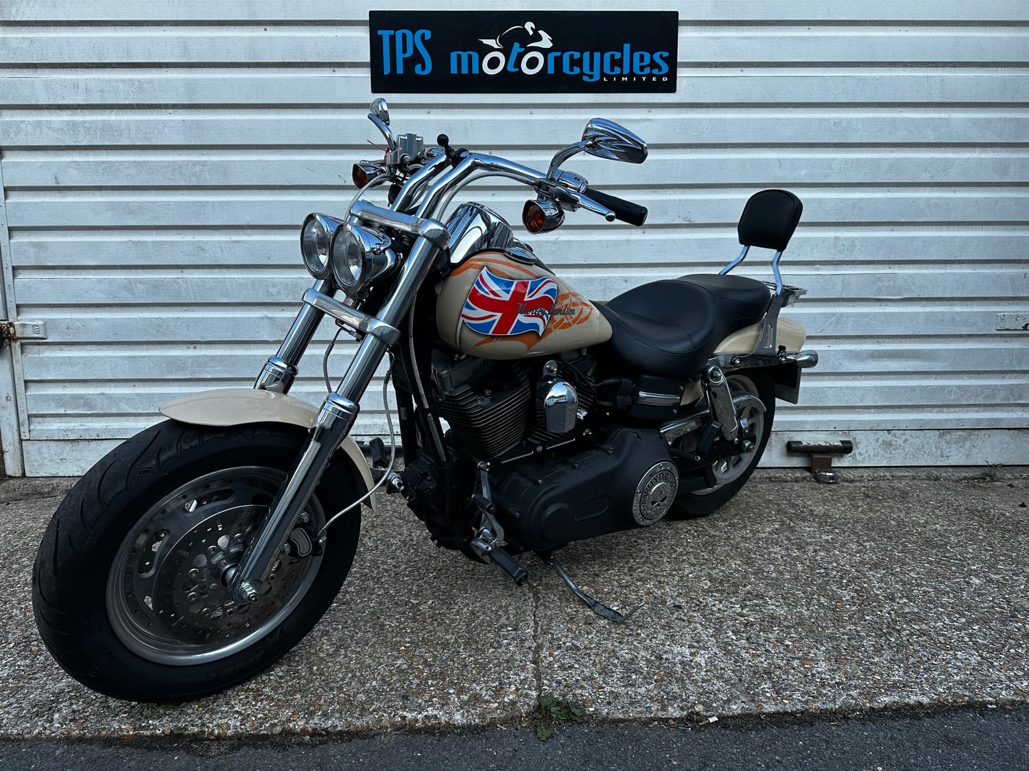 [ berth ]Harley-Davidson Dyna