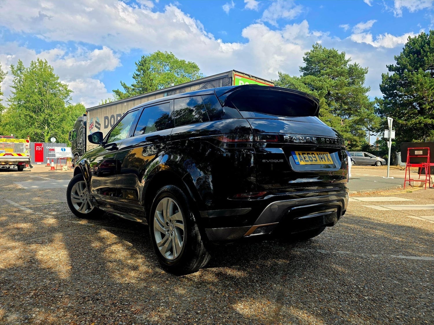 [ berth ]Land Rover Range Rover Evoque