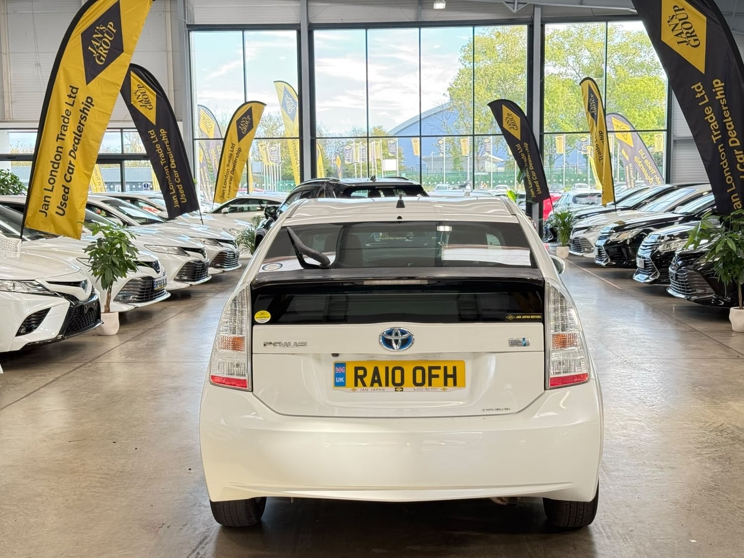Toyota Prius 2010 - Cars in Reading