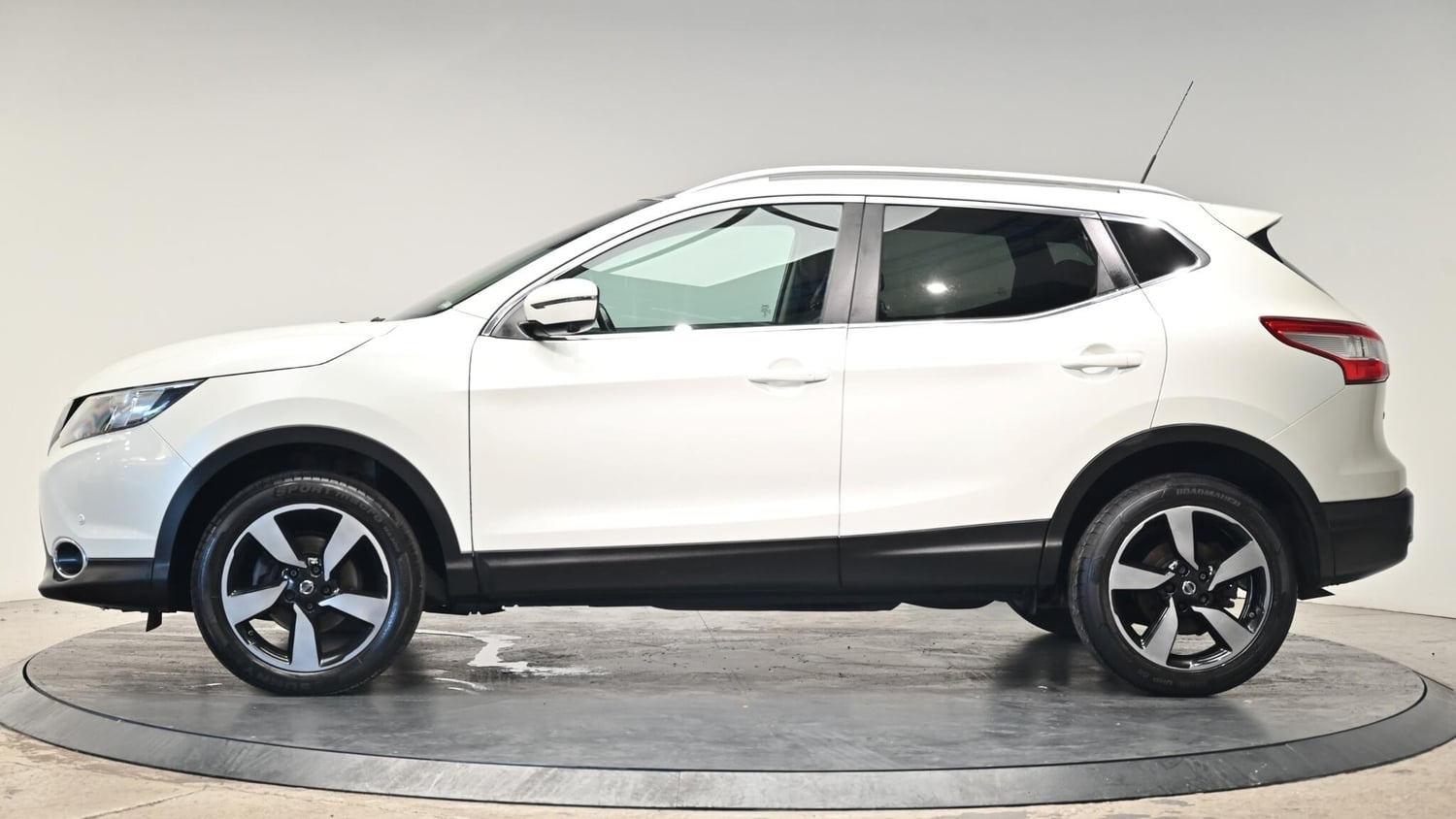[ berth ]Nissan Qashqai