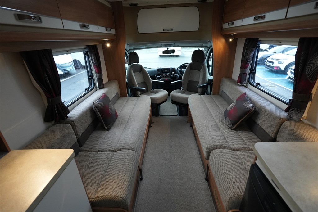 Swift Esprit 442 2014 for sale - Motorhomes & Caravans in Haywards Heath