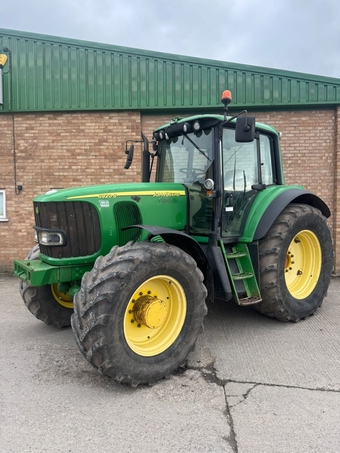 John Deere 6920 (2004) Tractor