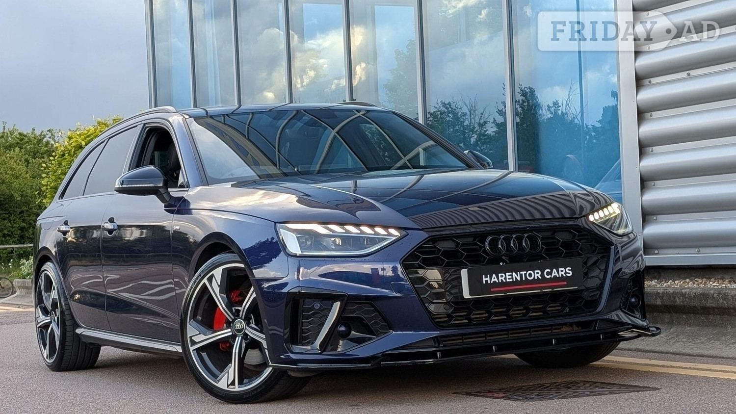 Audi A4 Avant 2023 in St. Albans