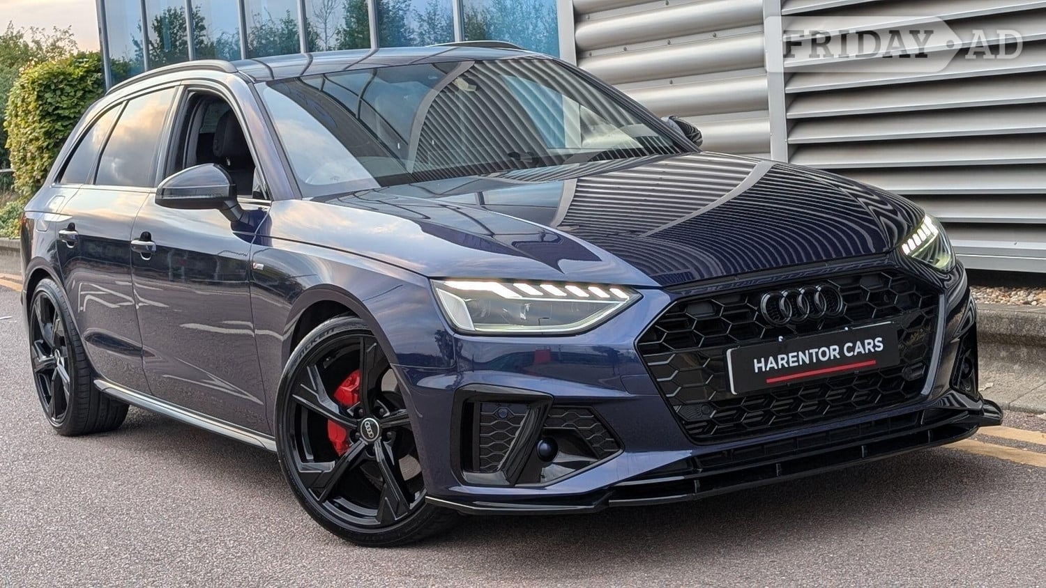 Audi A4 Avant 2023 in St. Albans