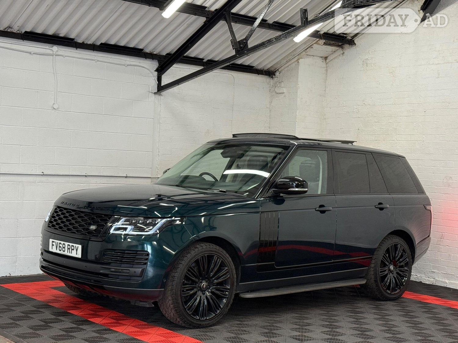 Land Rover Range Rover 2018 - Cars