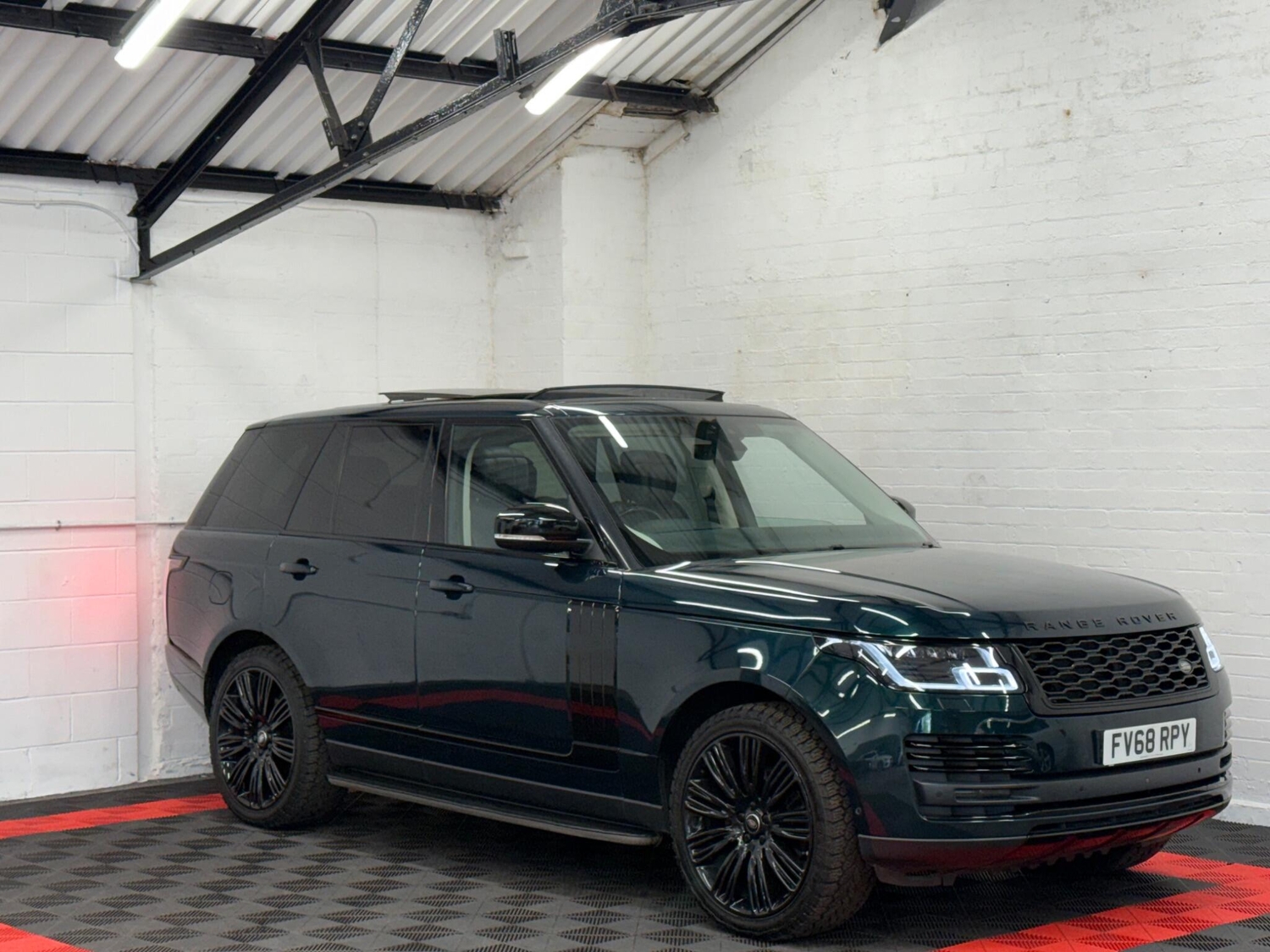 Land Rover Range Rover 2018 - Cars in Birmingham