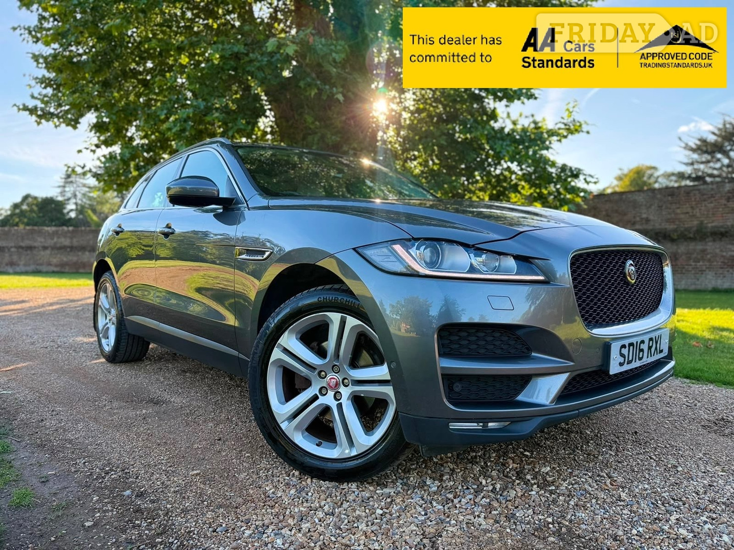 Jaguar F-Pace 2016 in Slough