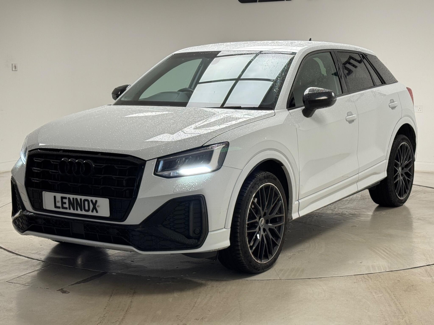 [ berth ]Audi Q2