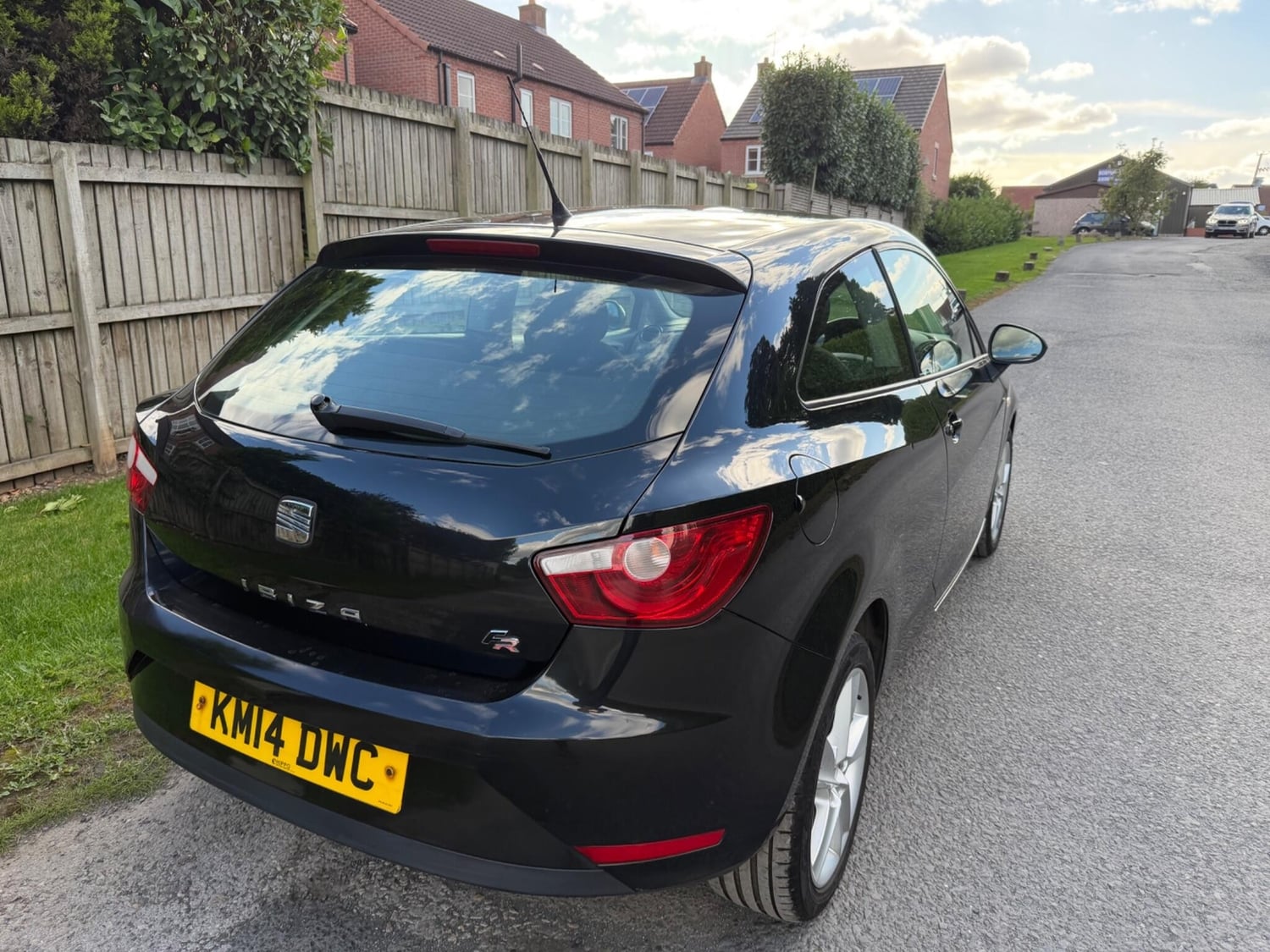 SEAT Ibiza 2014 - Cars