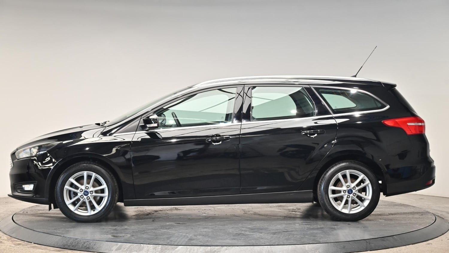 [ berth ]Ford Focus
