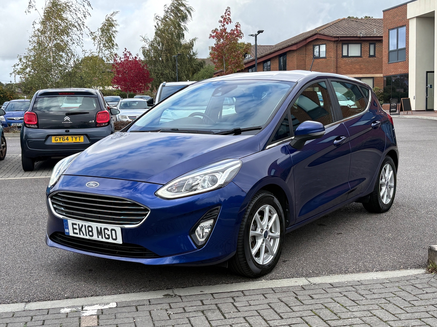 [ berth ]Ford Fiesta