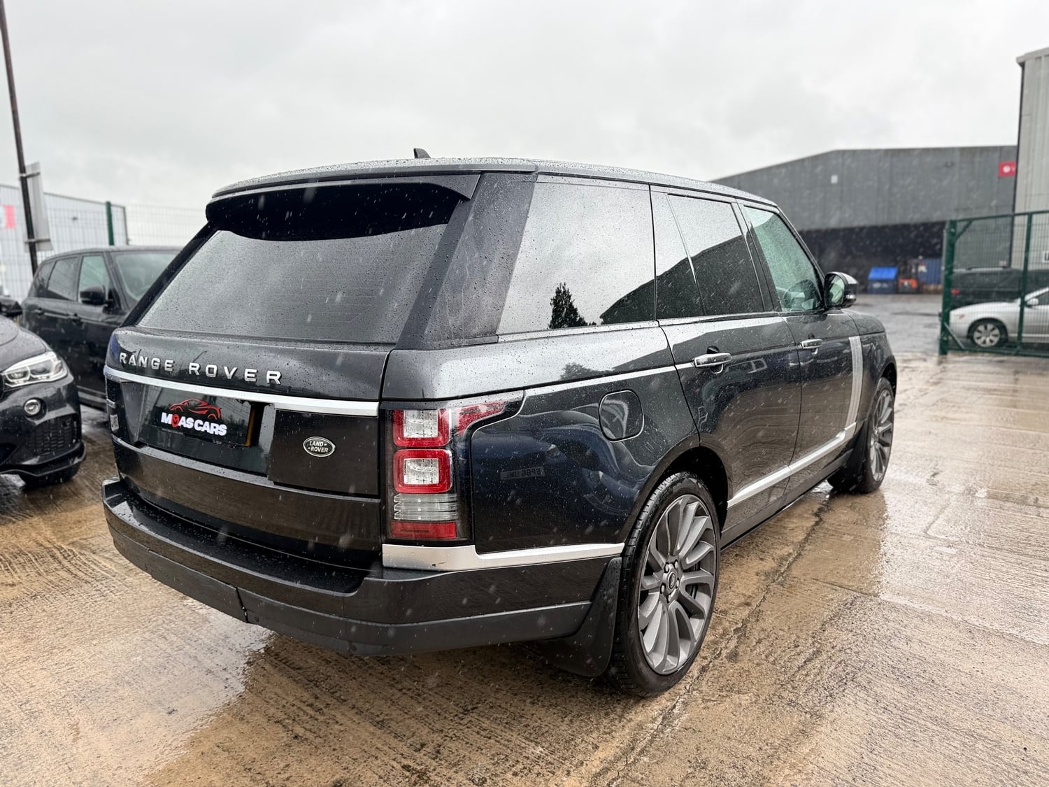 [ berth ]Land Rover Range Rover