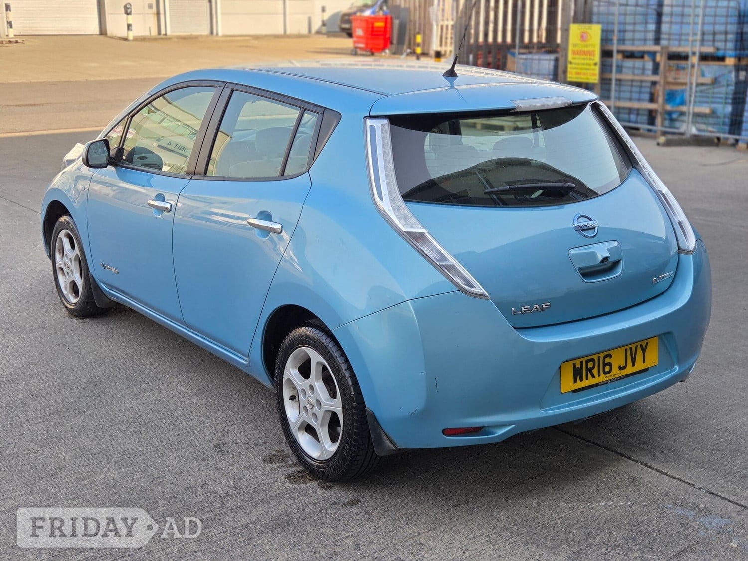 [ berth ]Nissan LEAF
