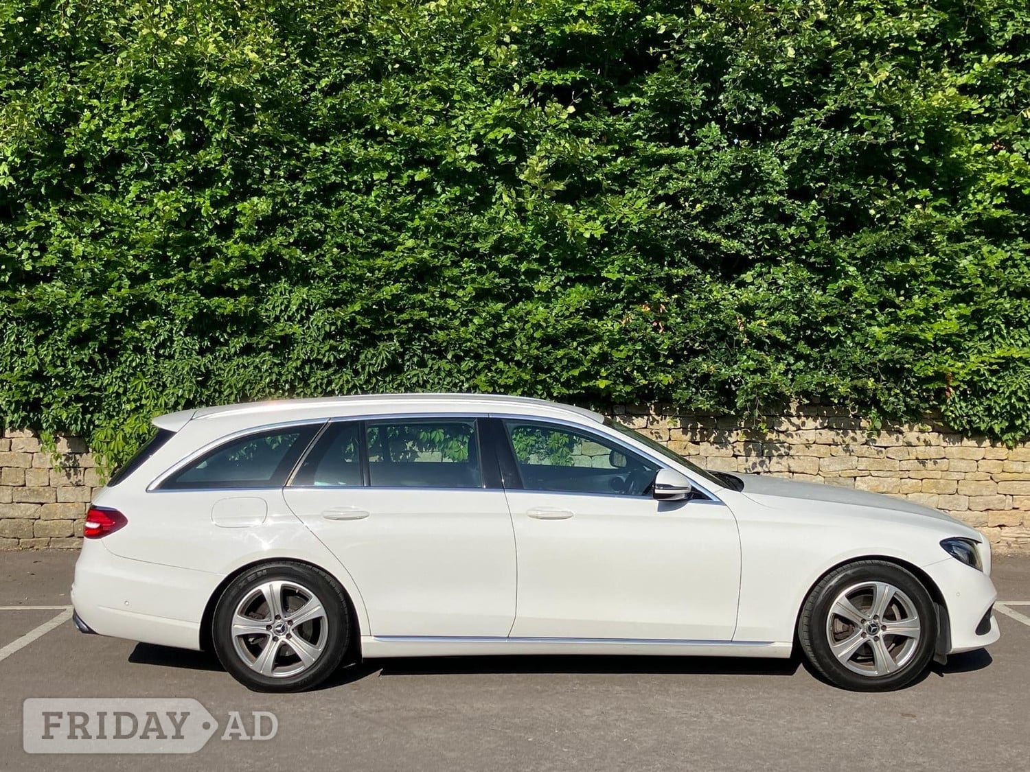 [ berth ]Mercedes-Benz E Class