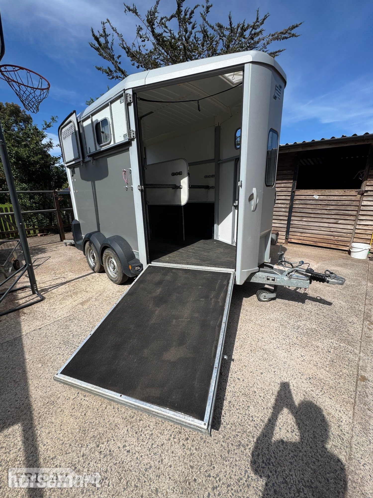 Ifor Williams HB511  Horse Trailer - Trailers & Horseboxes