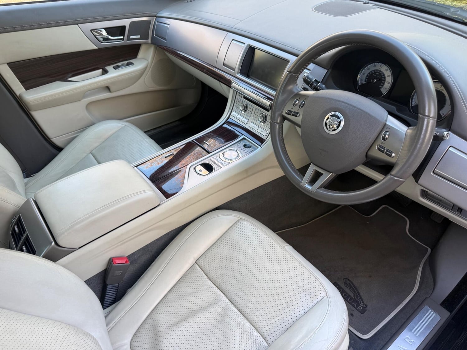 Jaguar XF Enfield