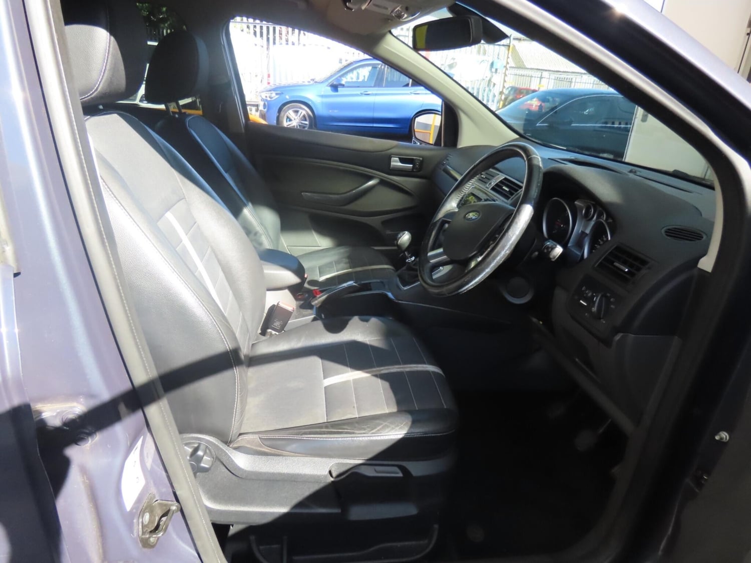 Ford Kuga 2012 - Cars