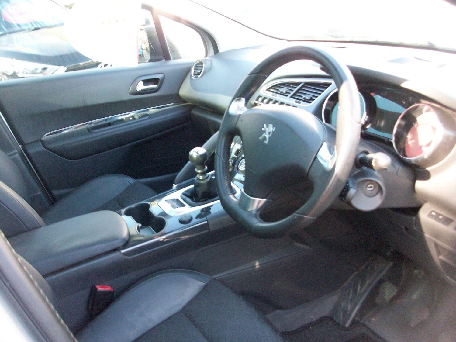 Peugeot 3008 2016 - Cars