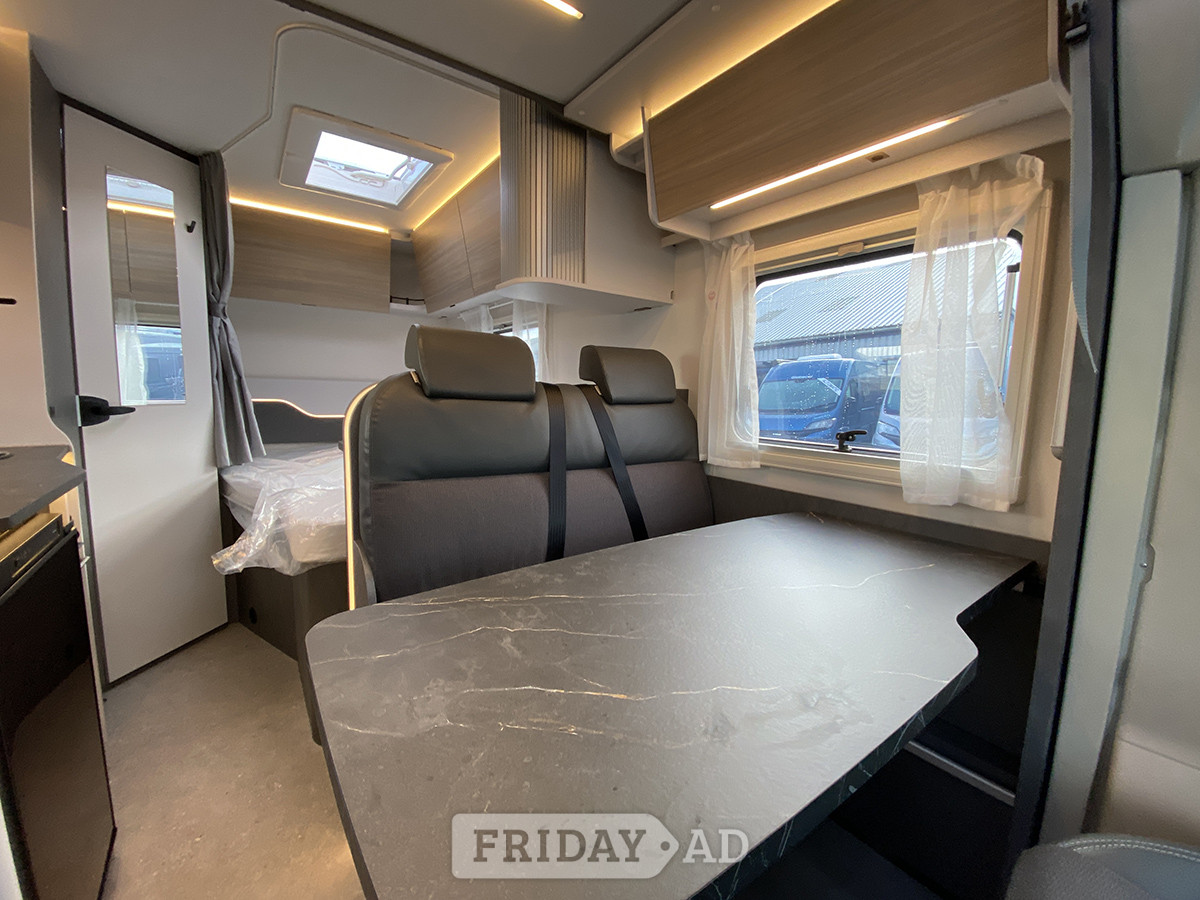 [3 berth ]Etrusco T 5900 FB