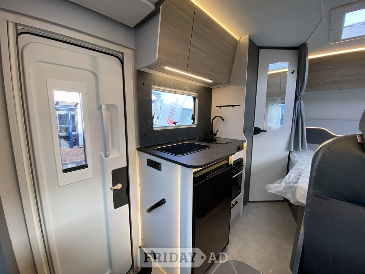 Etrusco T 5900 FB 2026 for sale - Motorhomes & Caravans