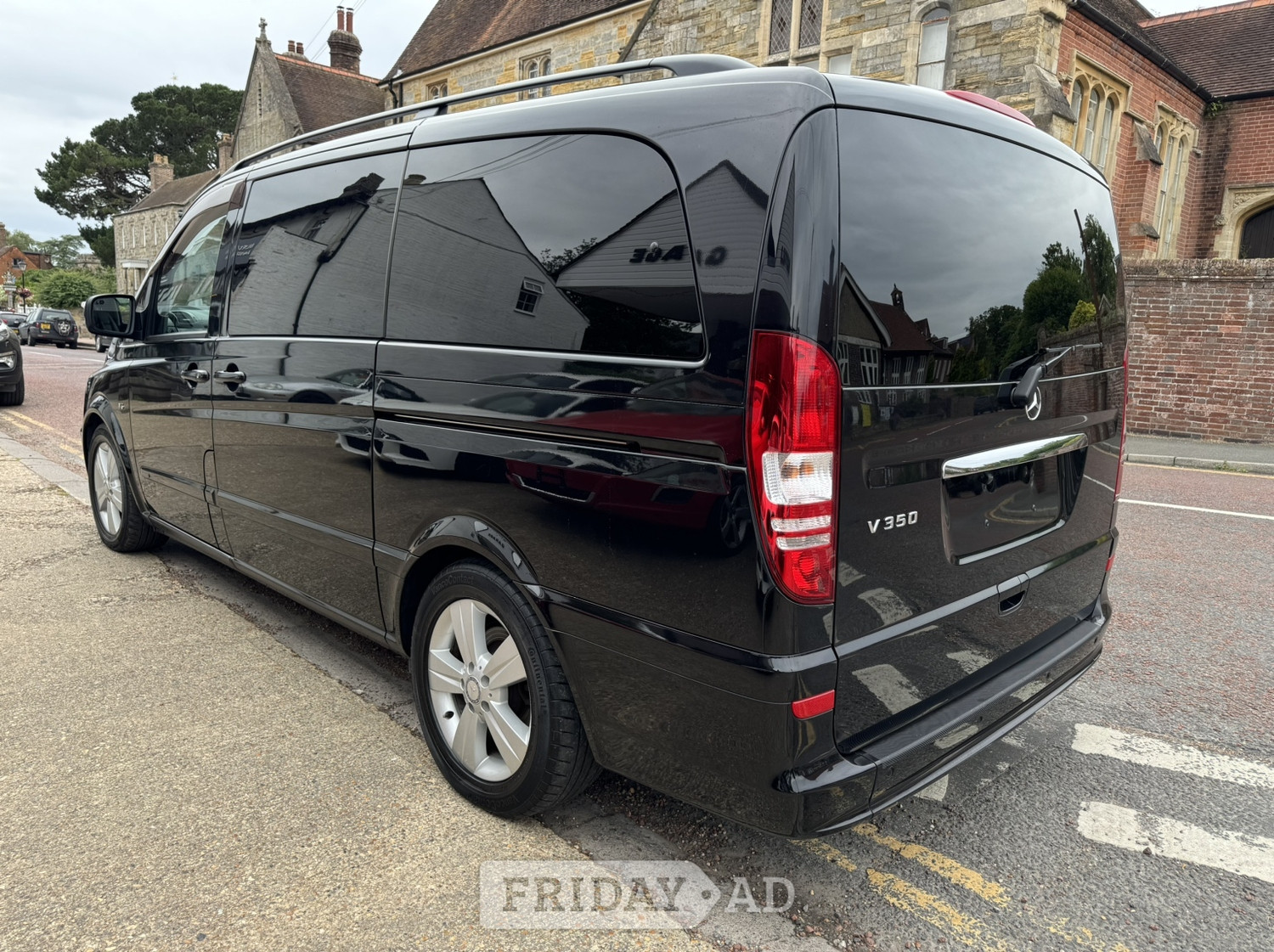 Mercedes-Benz Viano 2011 - Cars in Mayfield
