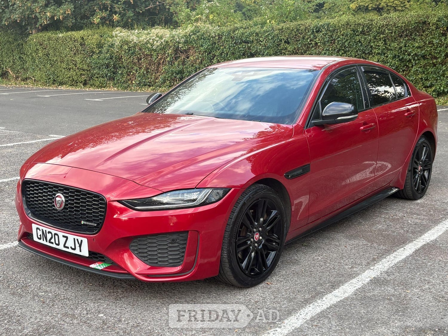 [ berth ]Jaguar XE