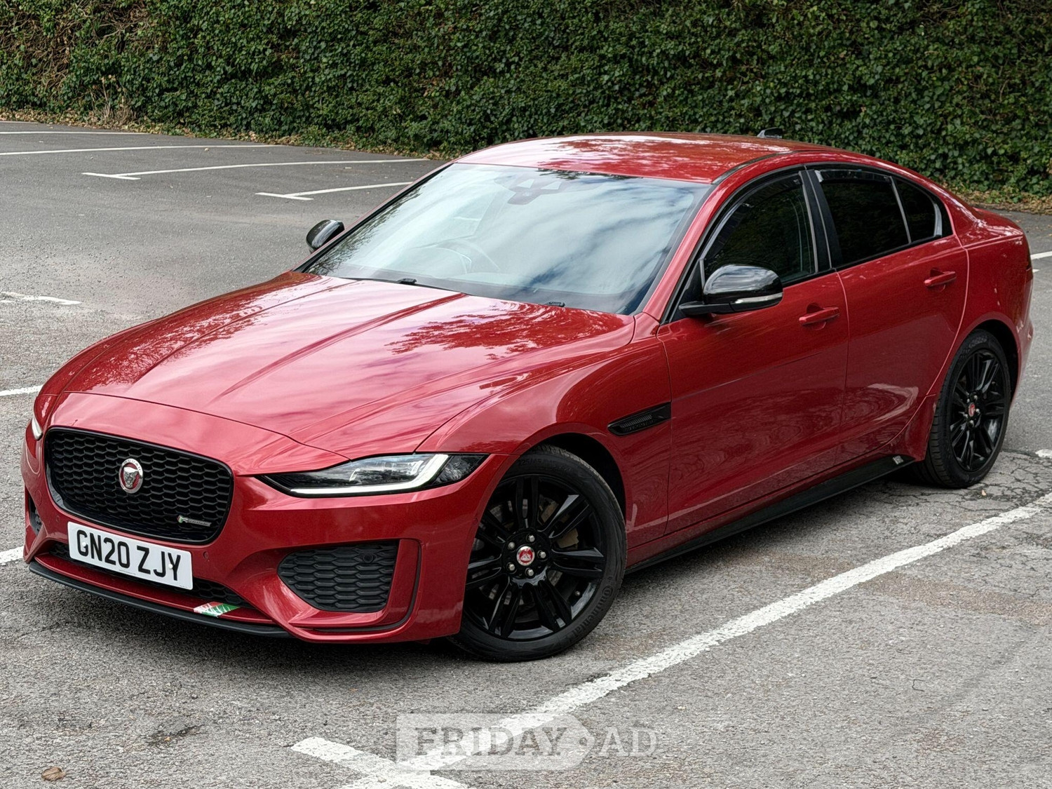 [ berth ]Jaguar XE