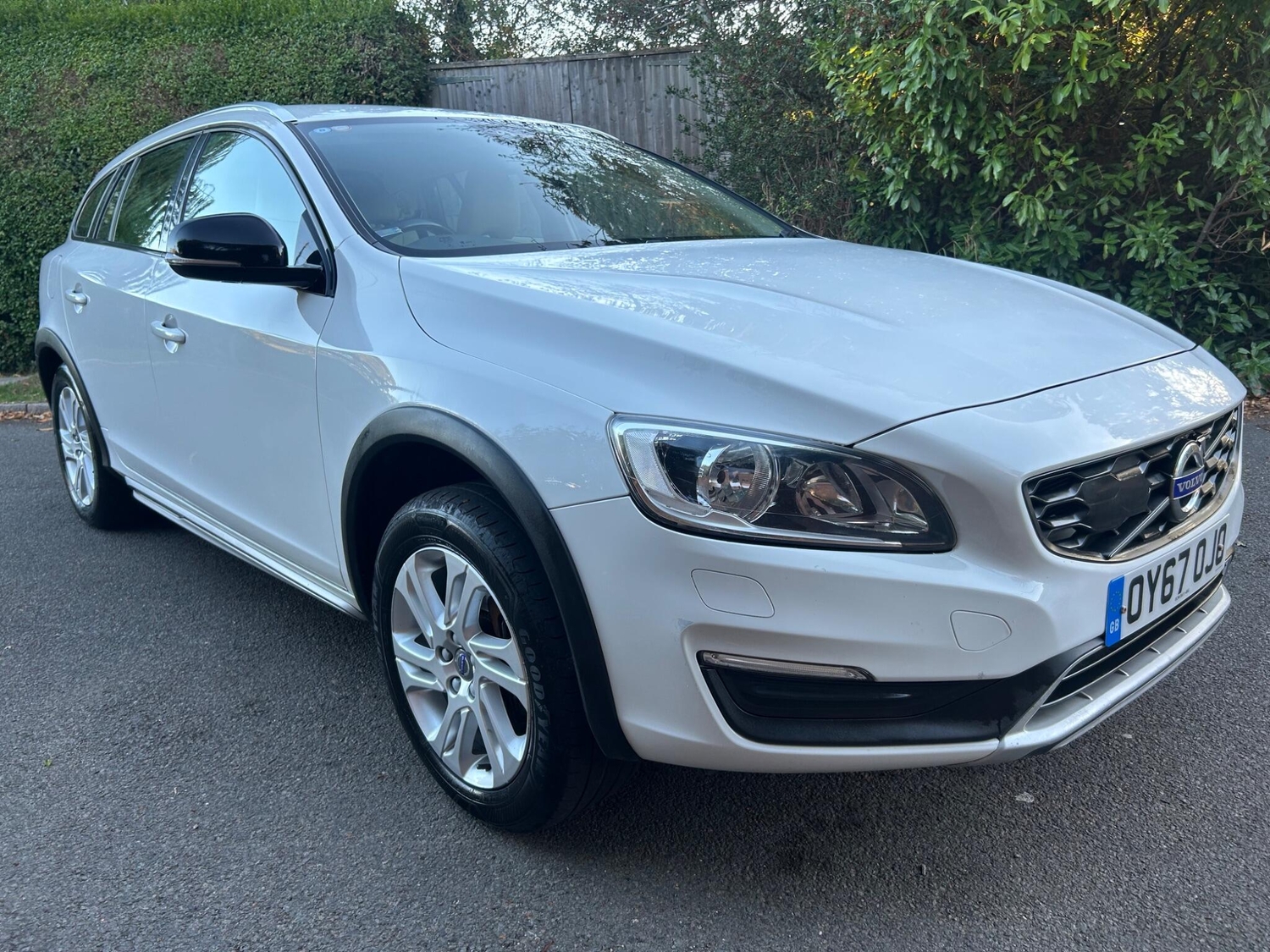 Volvo V60 Croydon