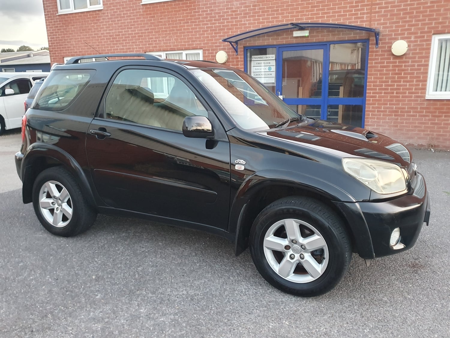 [ berth ]Toyota RAV4