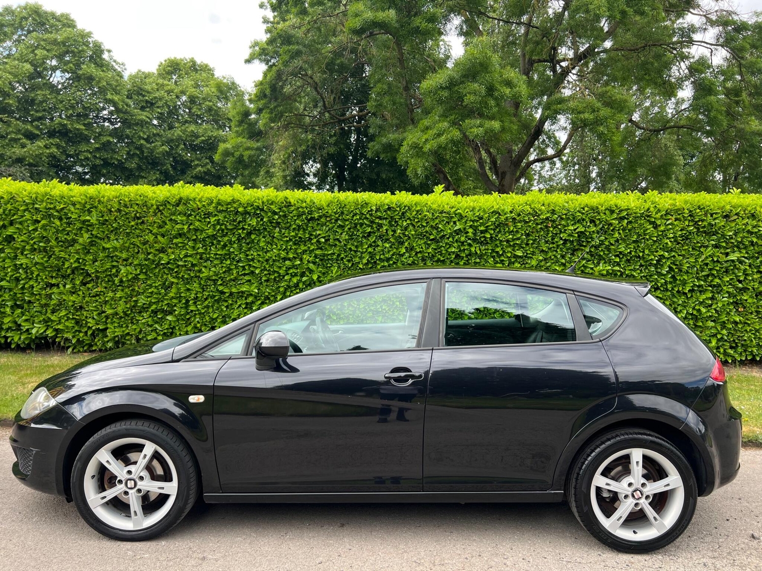 SEAT Leon 2010 - Cars in Birmingham