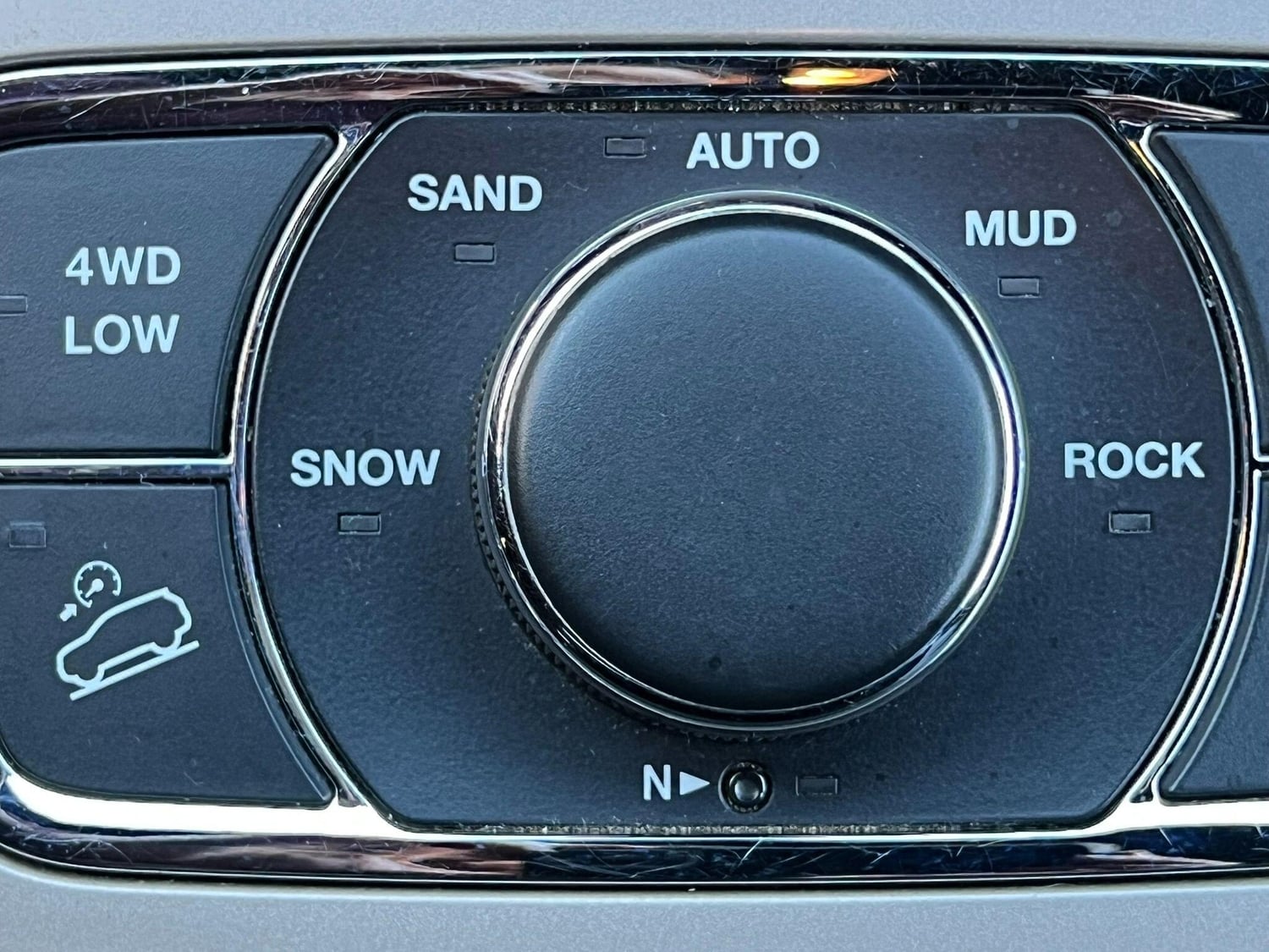 [ berth ]Jeep Grand Cherokee
