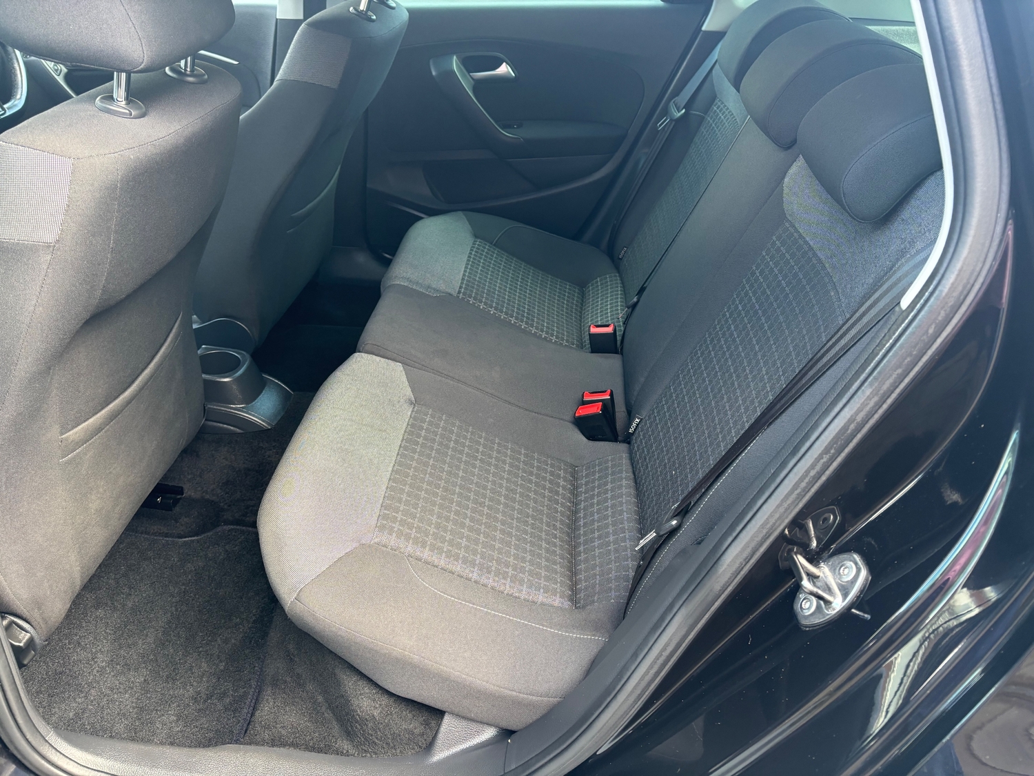 Volkswagen Polo 2017 - Cars in Hillingdon