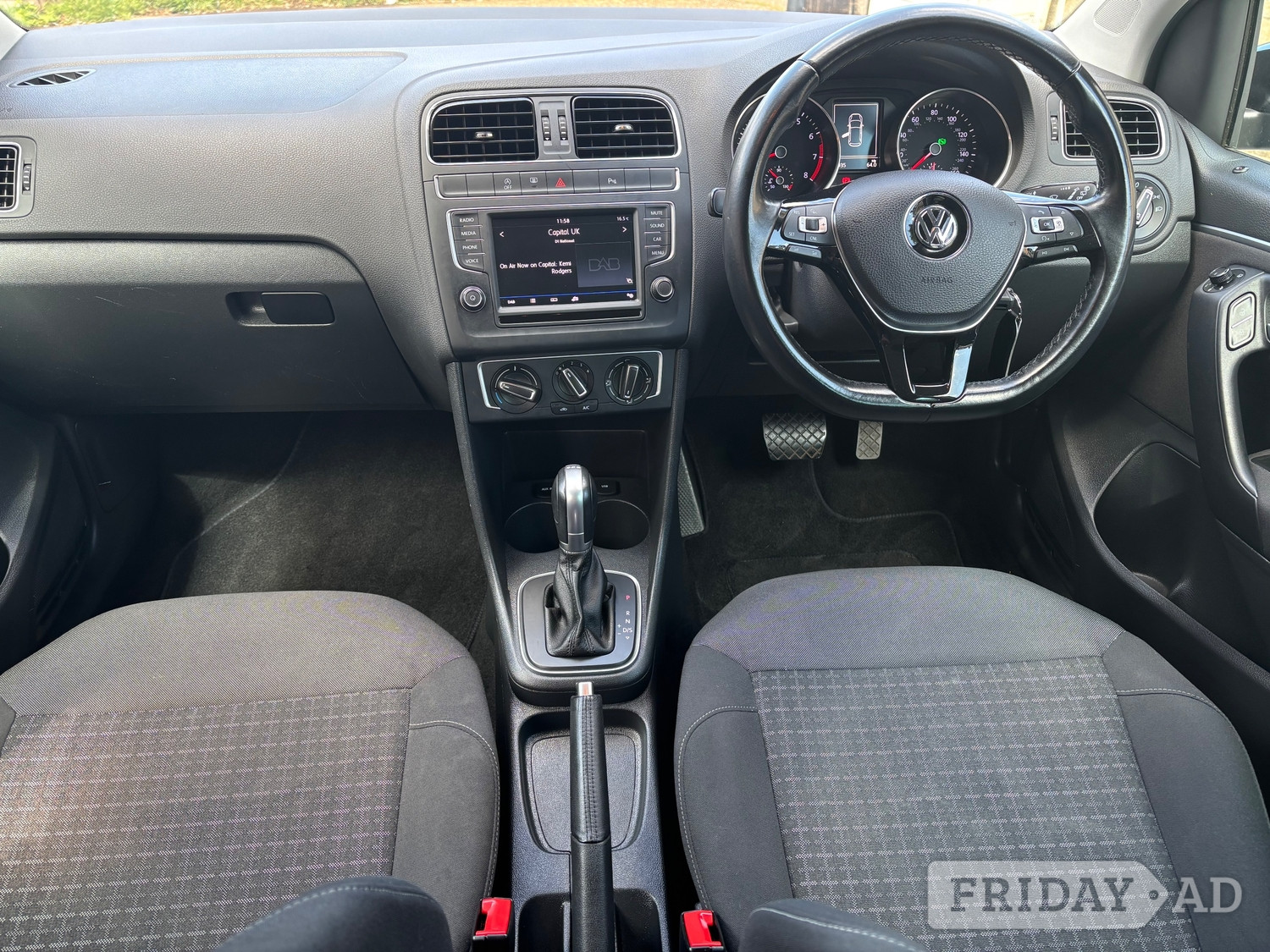 Volkswagen Polo 2017 - Cars
