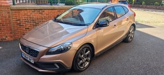 Volvo V40 Cross Country 2014