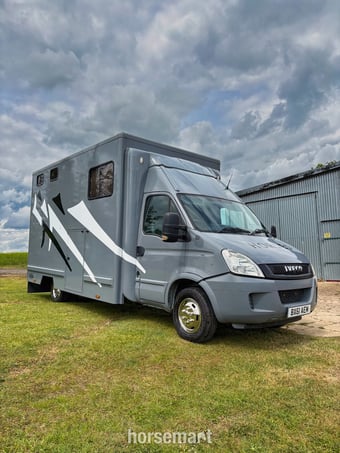 Williams Coachbuilders  Iveco Horsebox