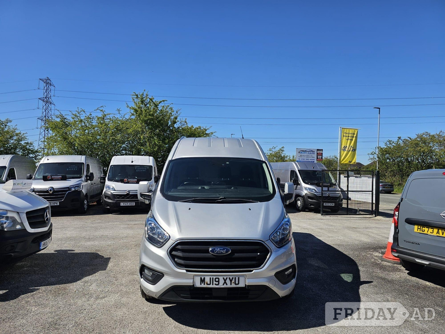 [ berth ]Ford Transit Custom