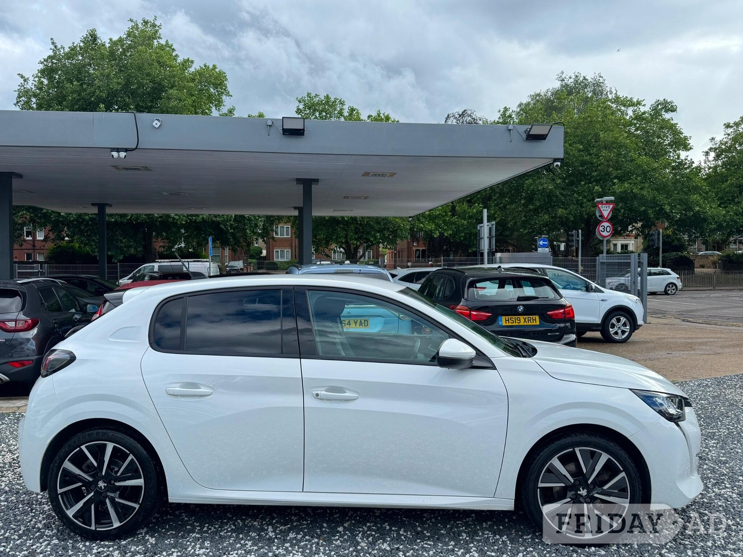 Peugeot 208 Bedford