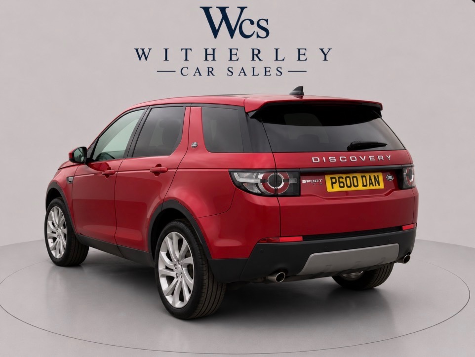 [ berth ]Land Rover Discovery Sport